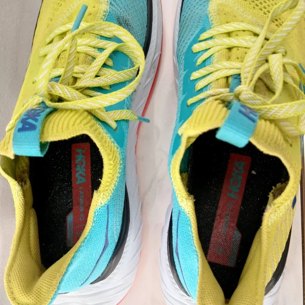 Hoka Clifton 9 Yellow Teal Running Shoes - Women’s Size 10B.